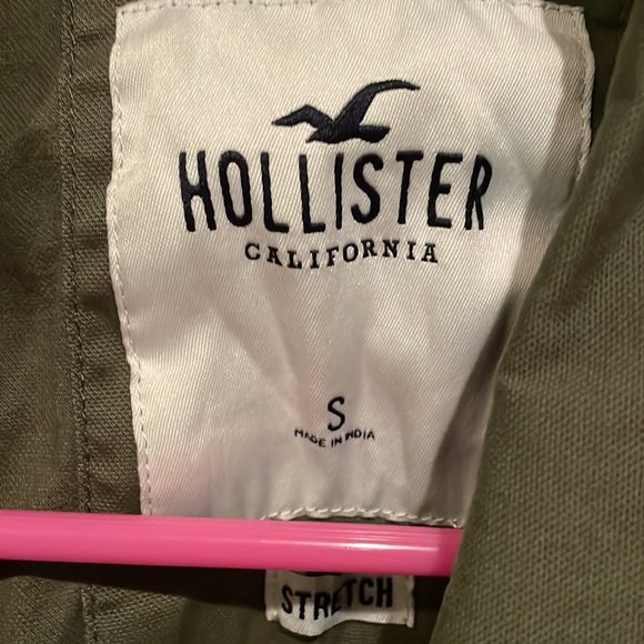 Hollister Olive Green Cropped Jacket - Picture 2 of 3
